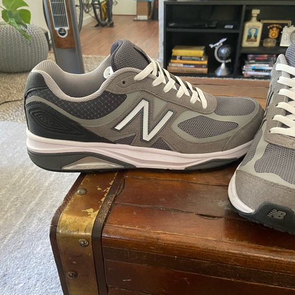 New Balance Men's 1540v3 Motion Control Sneakers Grey M1540GP3 Size13 D - Picture 8 of 12
